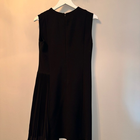 THEORY little black dress. Size 2 - Picture 4 of 4